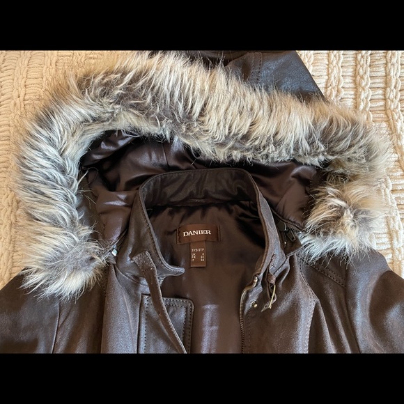 Danier brown leather jacket, 3XS, XXS - Picture 6 of 10